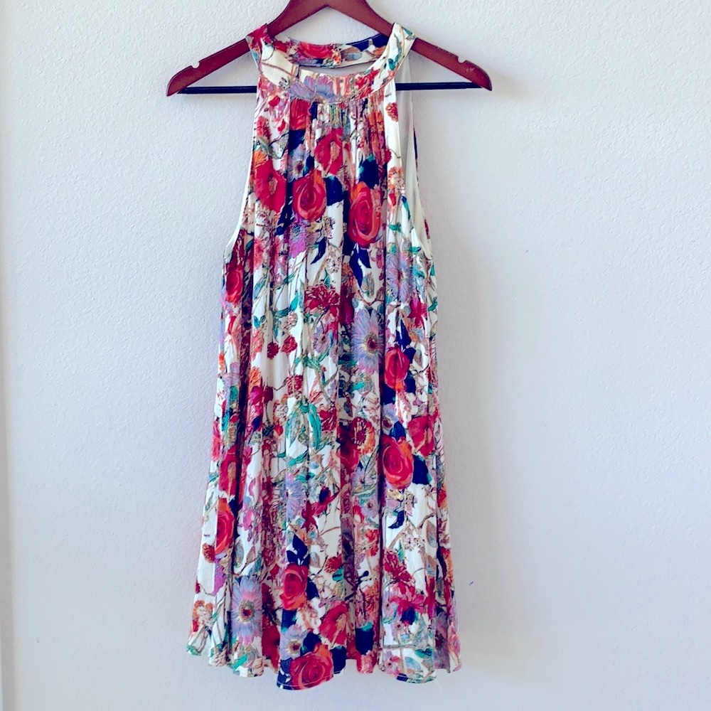 Entro floral boho dress high neck keyhole back szM